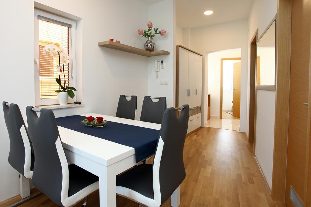 San Simon Sea View Apartment Ll イゾラ エクステリア 写真